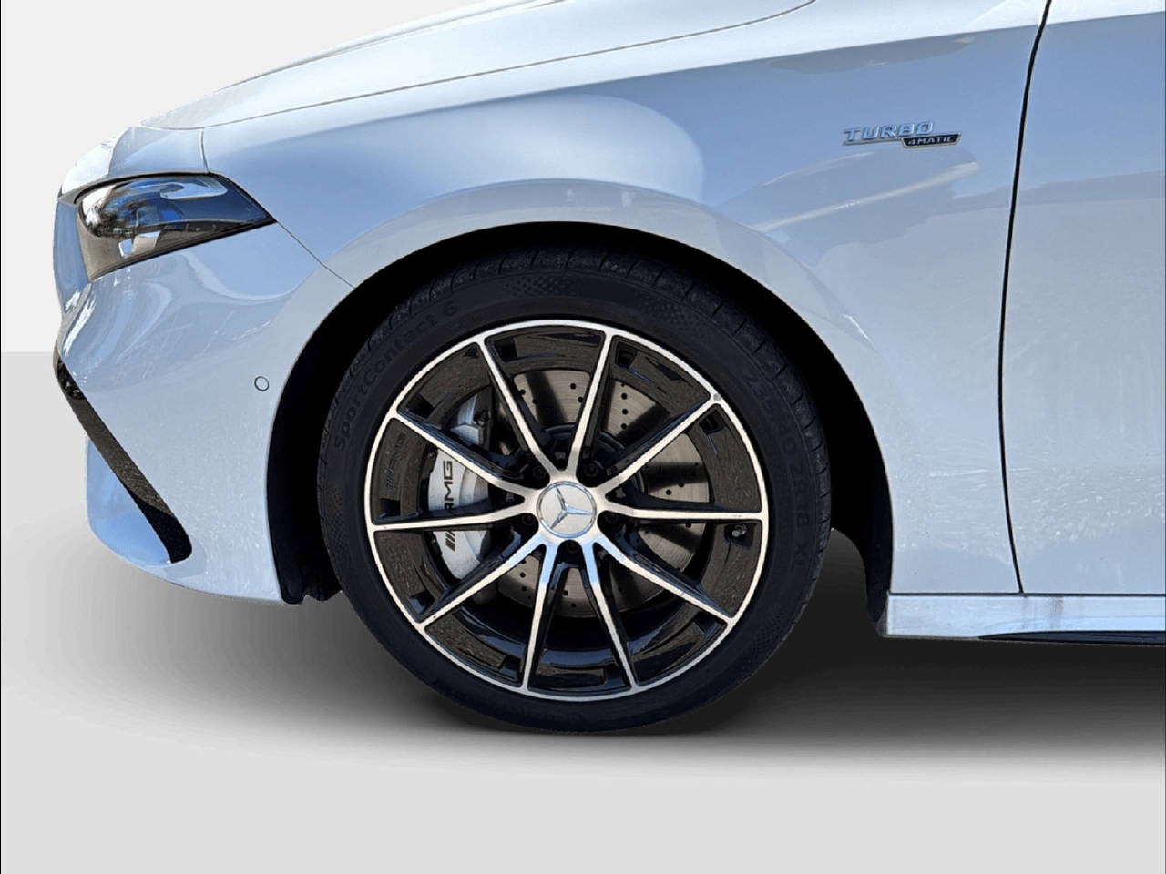 MERCEDES-BENZ A 35 AMG 4matic-image-6