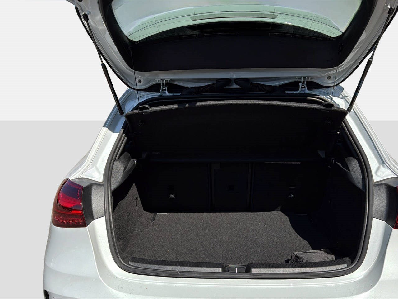 MERCEDES-BENZ A 35 AMG 4matic-image-7