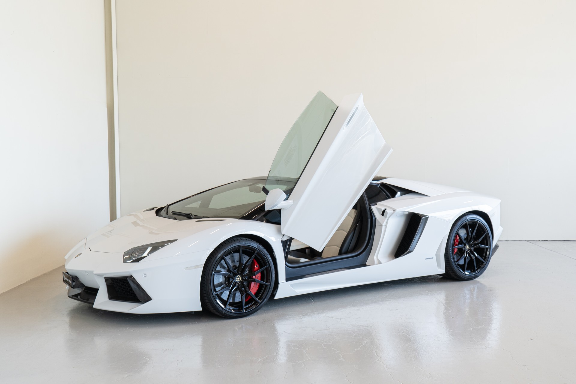 LAMBORGHINI Aventador LP700-4 Roadster E-Gear