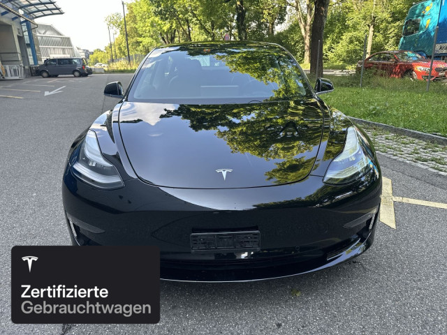 TESLA Model 3 Long Range AWD-showroom-element-1