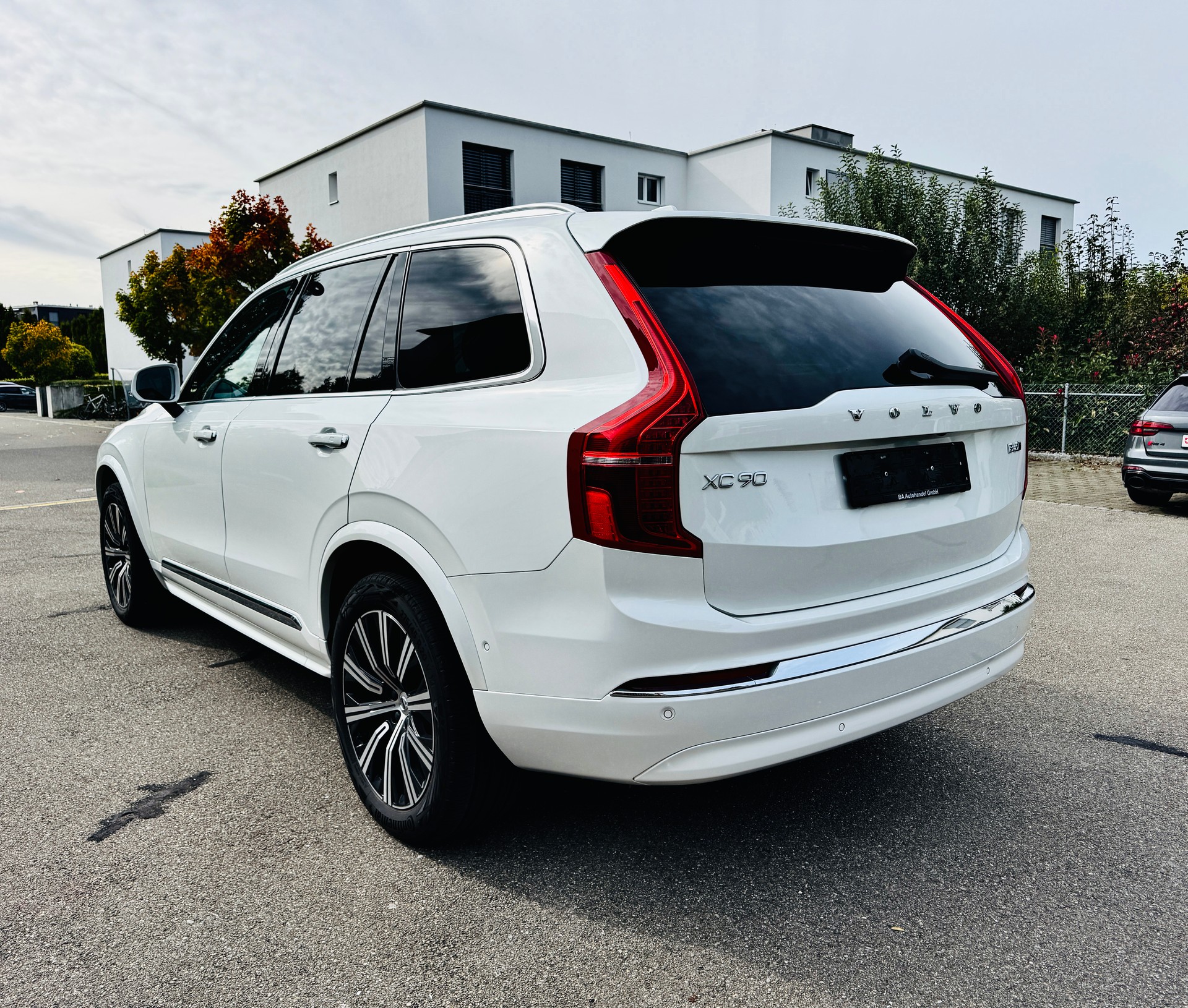 VOLVO XC90 B5 DIESEL MILD HYBRID AWD PLUS BRIGHT GEARTRONIC*7 SITZE