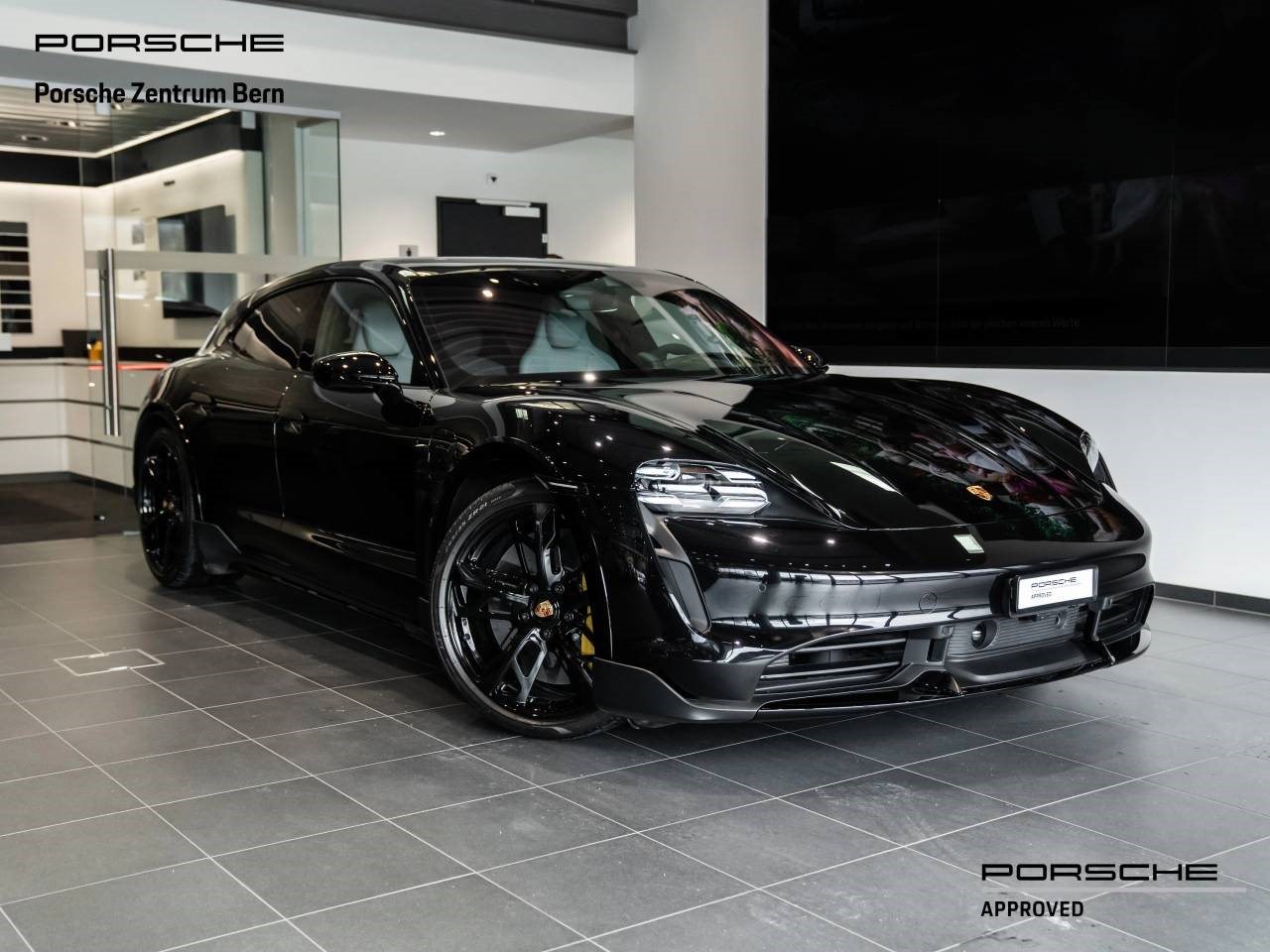 PORSCHE TAYCAN Turbo S Cross Turismo