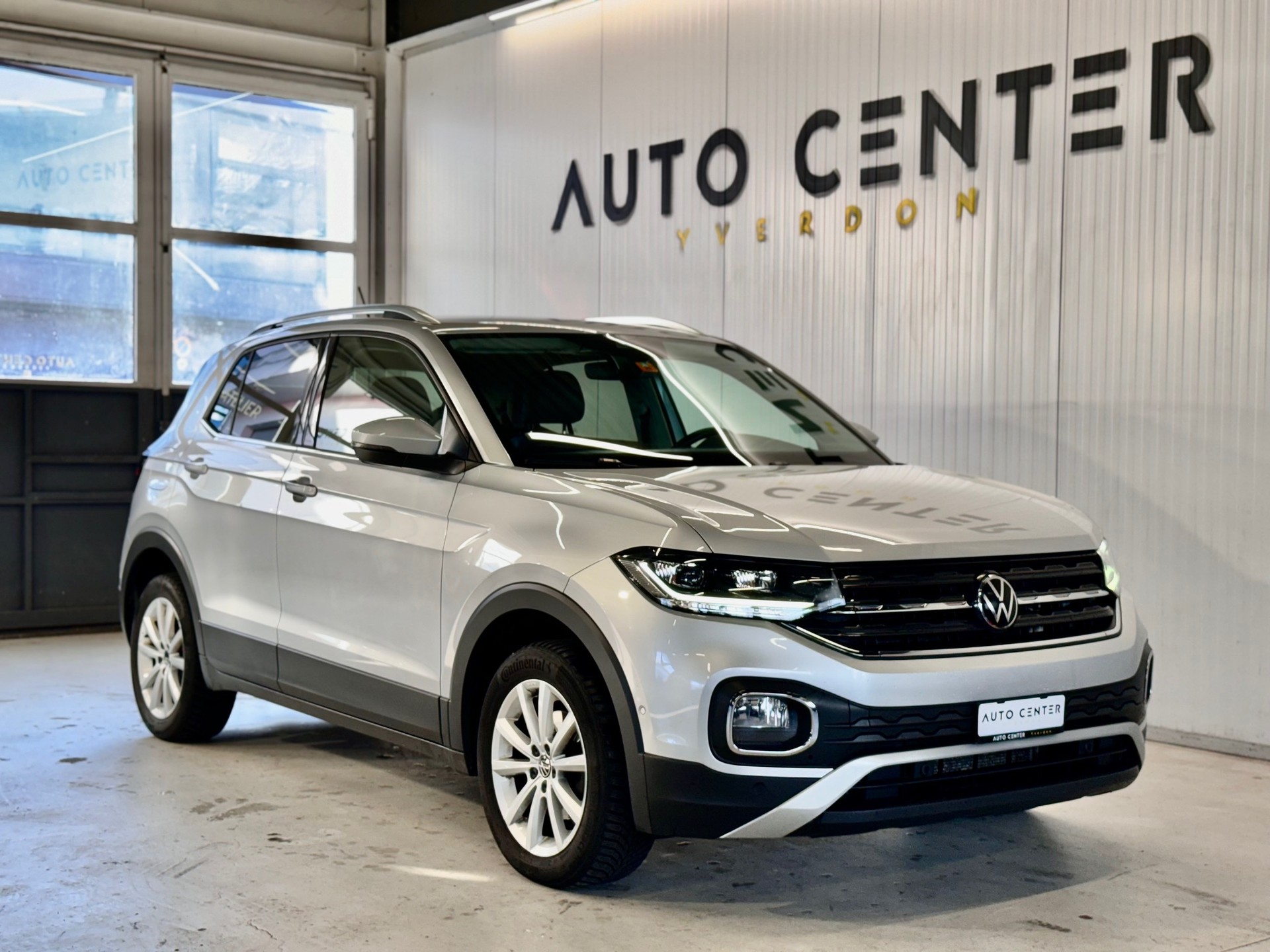 VW T-Cross 1.0 TSI Life DSG-showroom-element-1