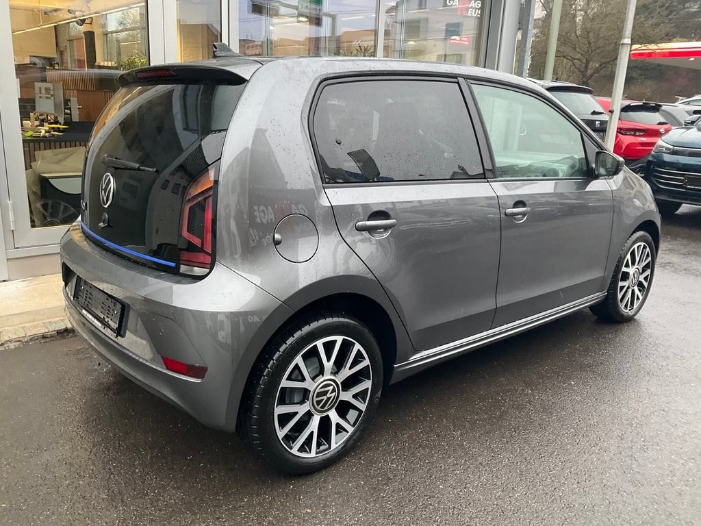 VW e-Up !-showroom-element-3