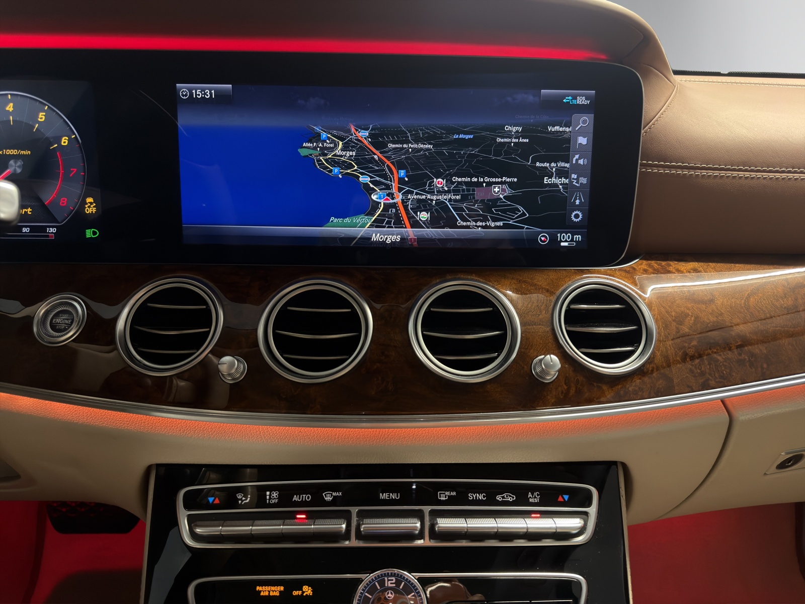 Image MERCEDES-BENZ E-400 E 400 AMG Line 4Matic