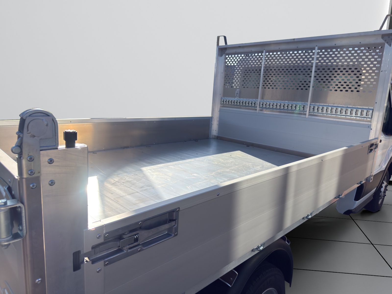 Image FORD TRANSIT Transit 470 L2 Trend 2.0 TDCi 170 RWD