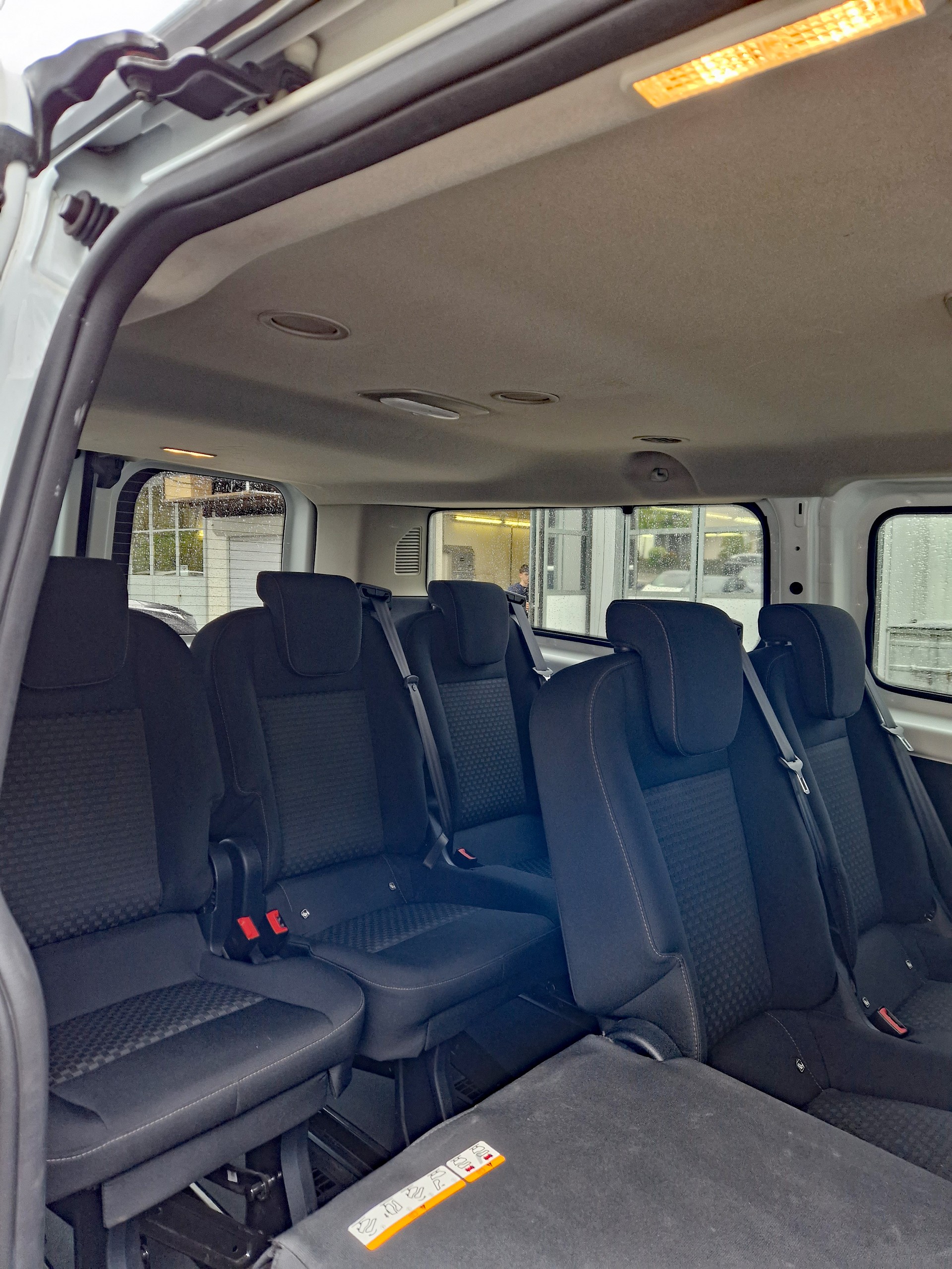FORD Transit Custom 320 L2H1 Trend A-image-6