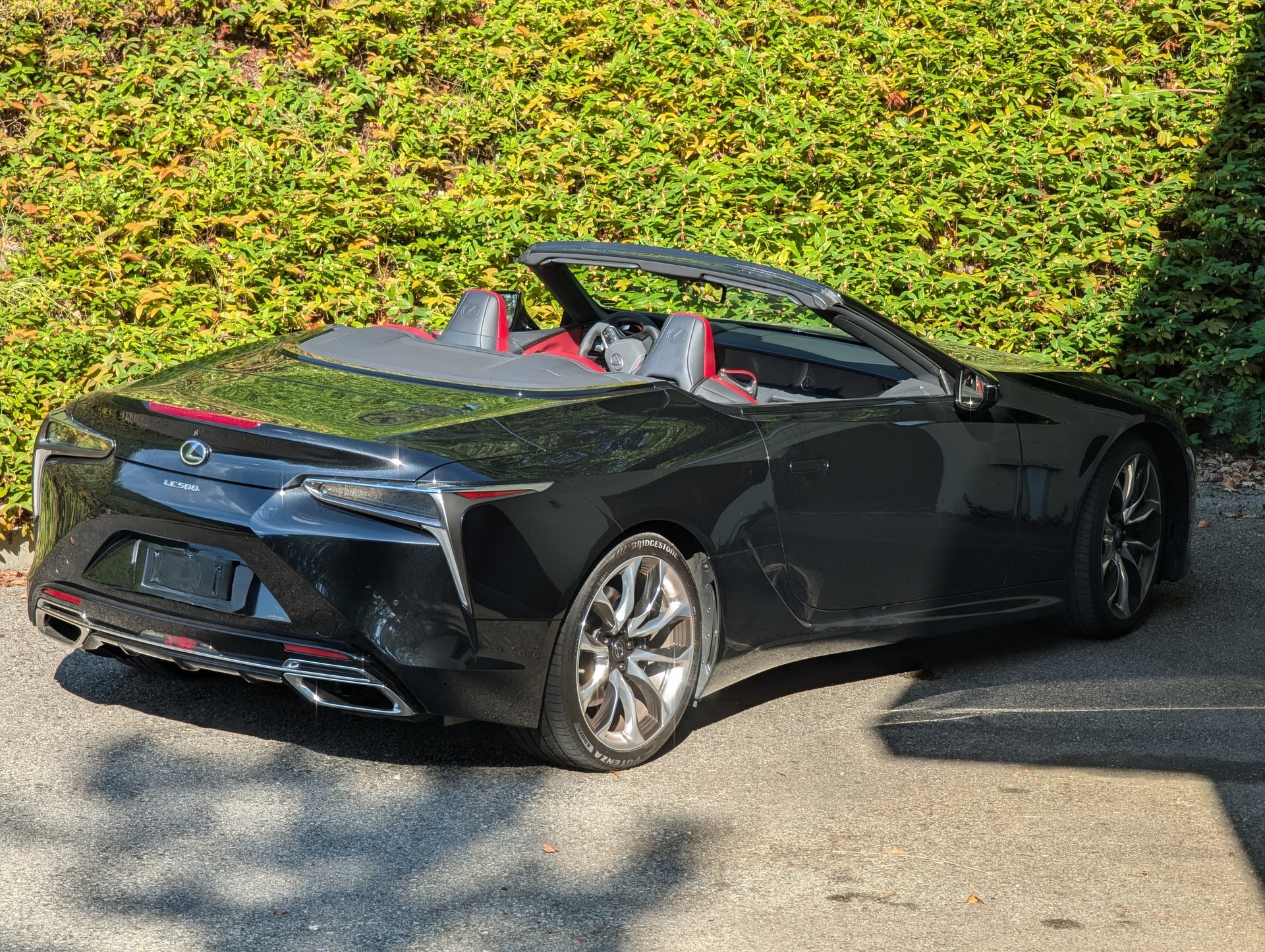 LEXUS LC 500 Cabriolet V8 excellence Automatic-image-1