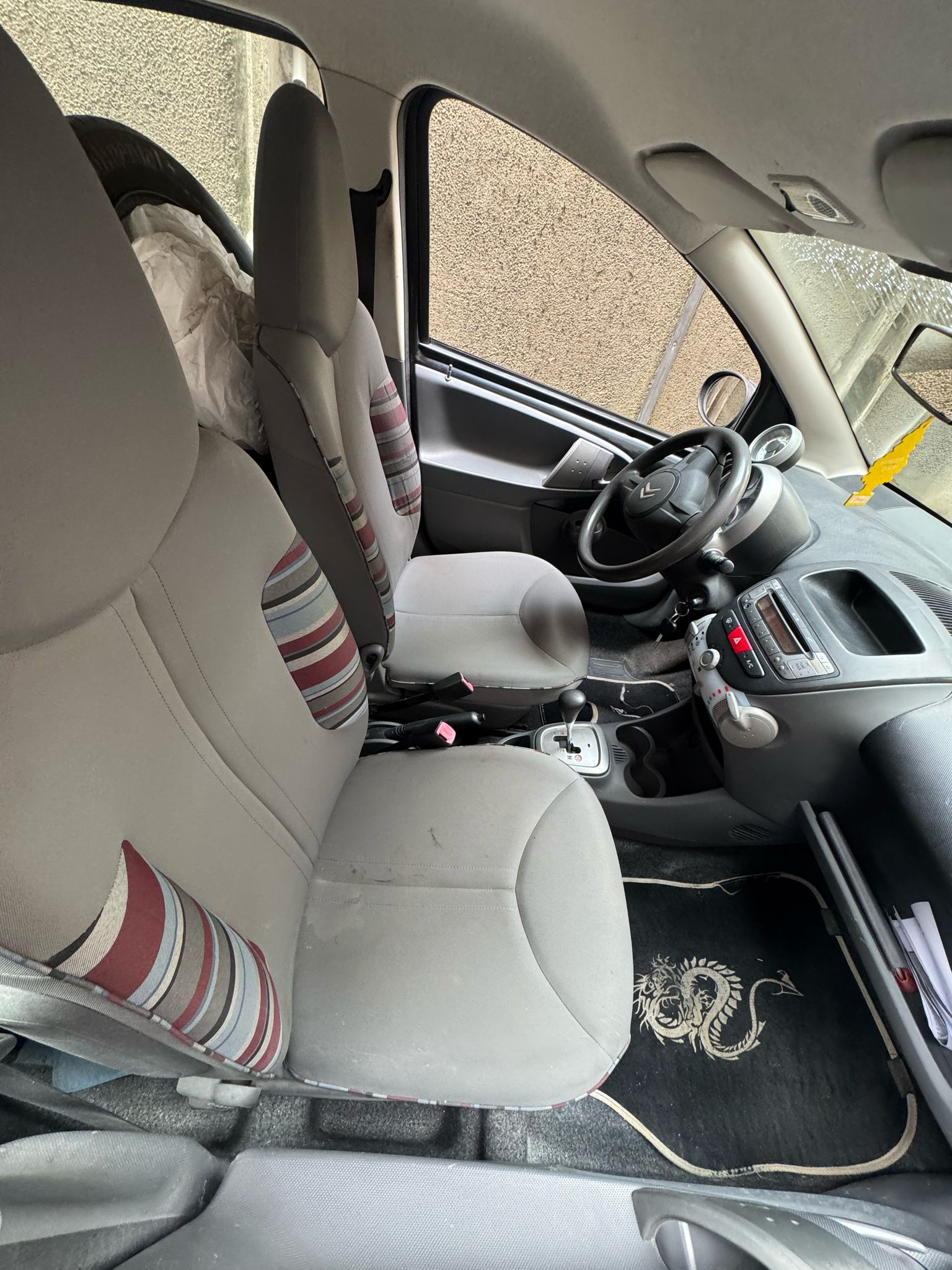 CITROEN C1 1.0i Chic (SX) SensoDrive-image-4