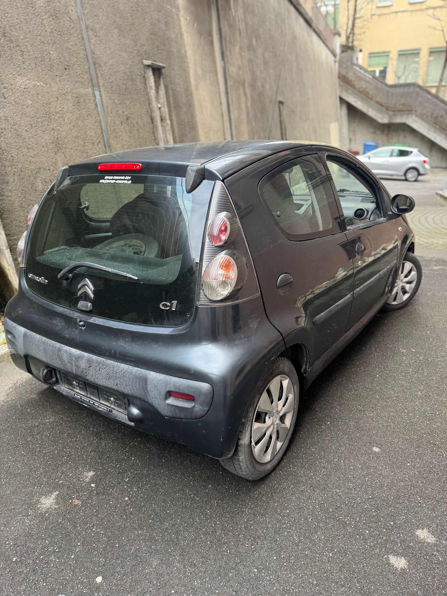 CITROEN C1 1.0i Chic (SX) SensoDrive-image-3