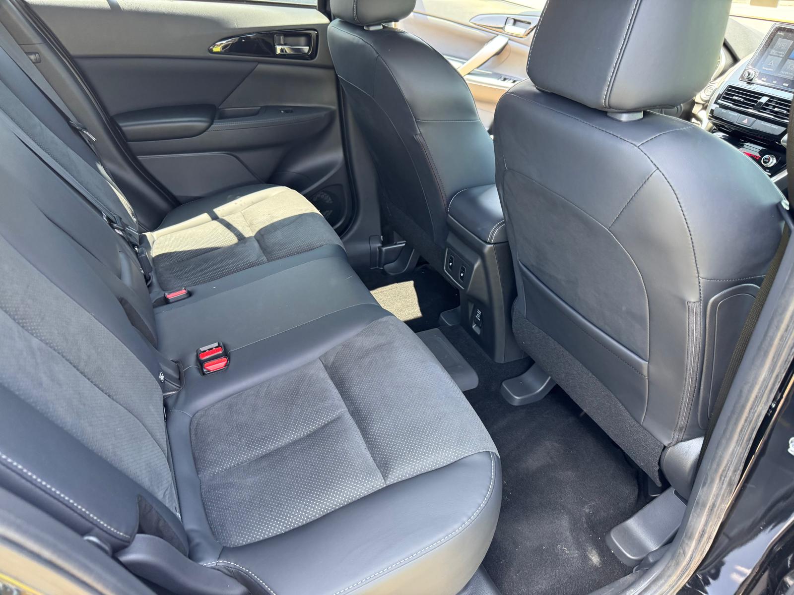 MITSUBISHI Eclipse Cross 2.4 PHEV Style Business 4WD-image-17