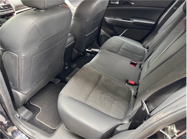 MITSUBISHI Eclipse Cross 2.4 PHEV Style Business 4WD-image-8