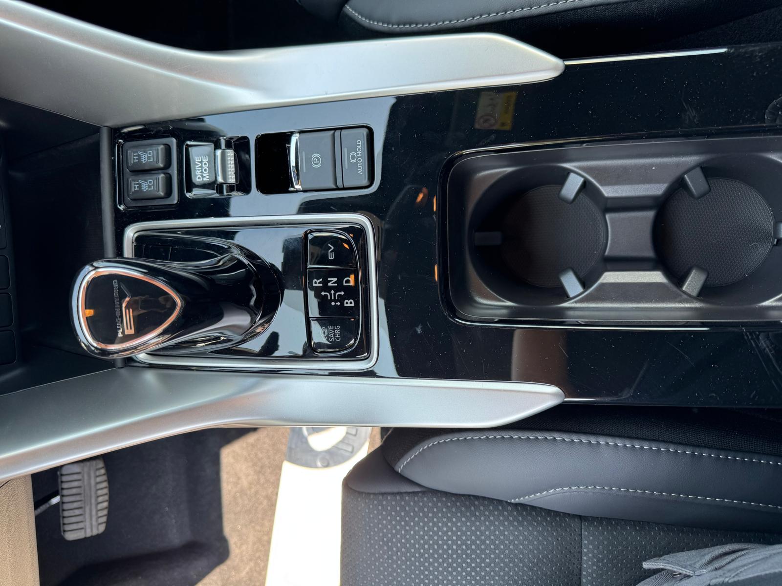 MITSUBISHI Eclipse Cross 2.4 PHEV Style Business 4WD-image-16