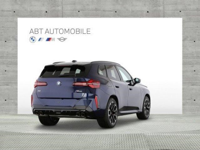 BMW X3 M50i-showroom-element-2