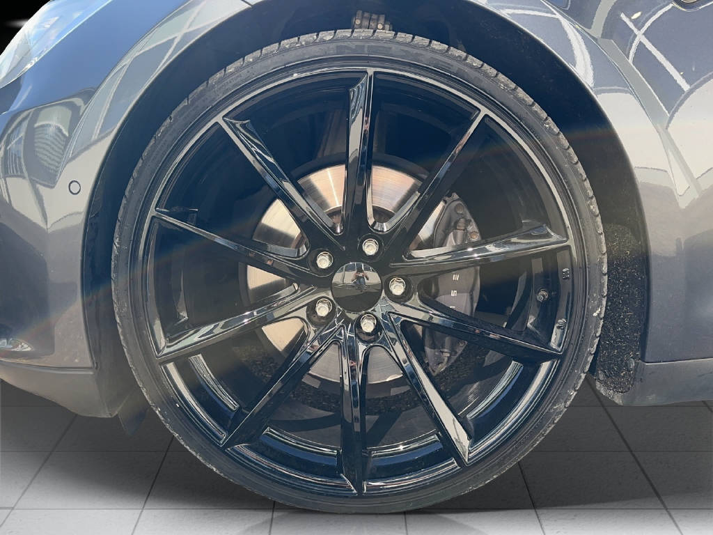 TESLA Model S 85 Performance D-image-14