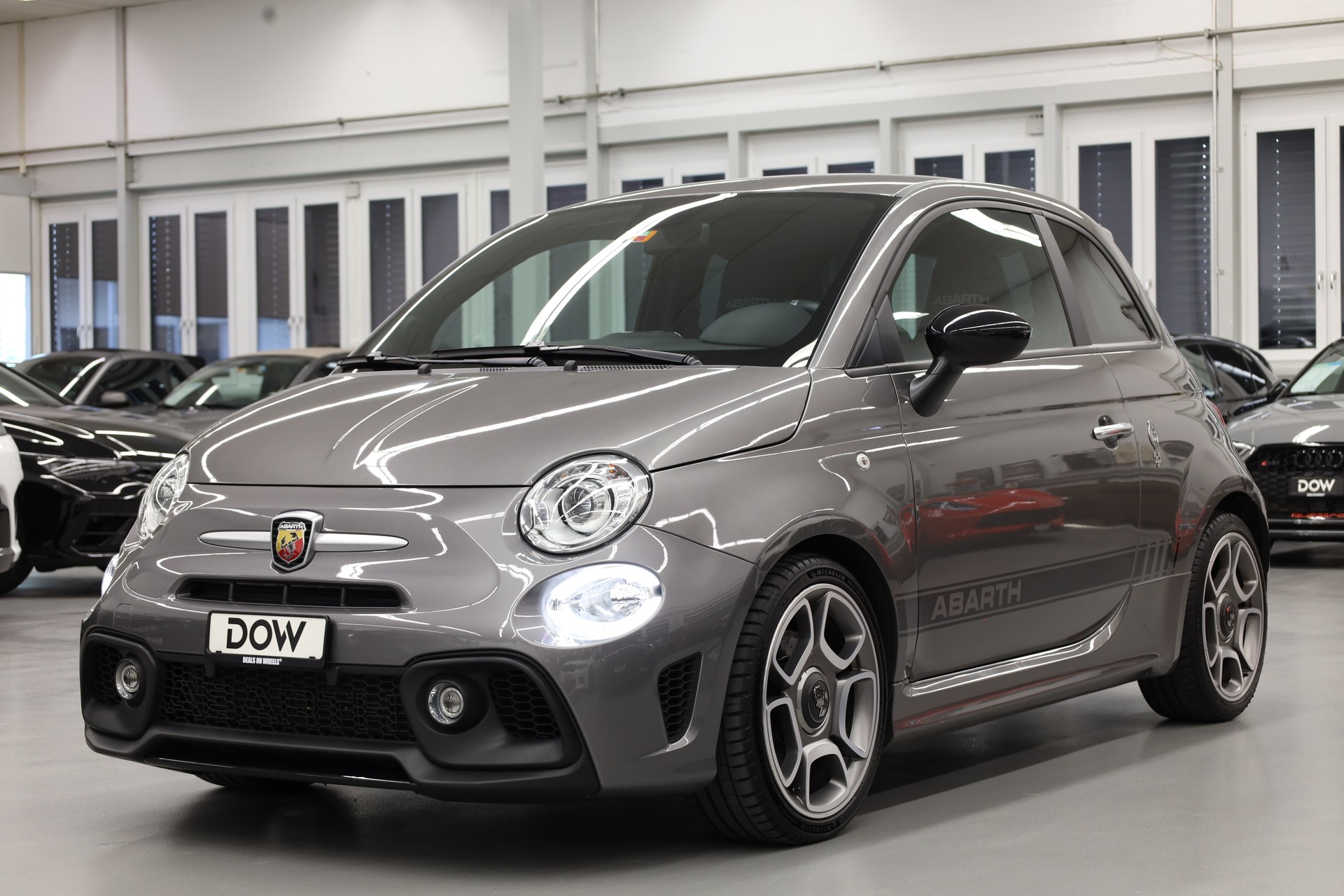 FIAT 595 Abarth 1.4 T-Jet 165 Turismo-showroom-element-2