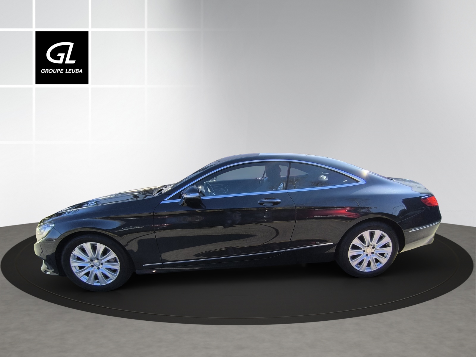 MERCEDES-BENZ S 500 4Matic-showroom-element-1
