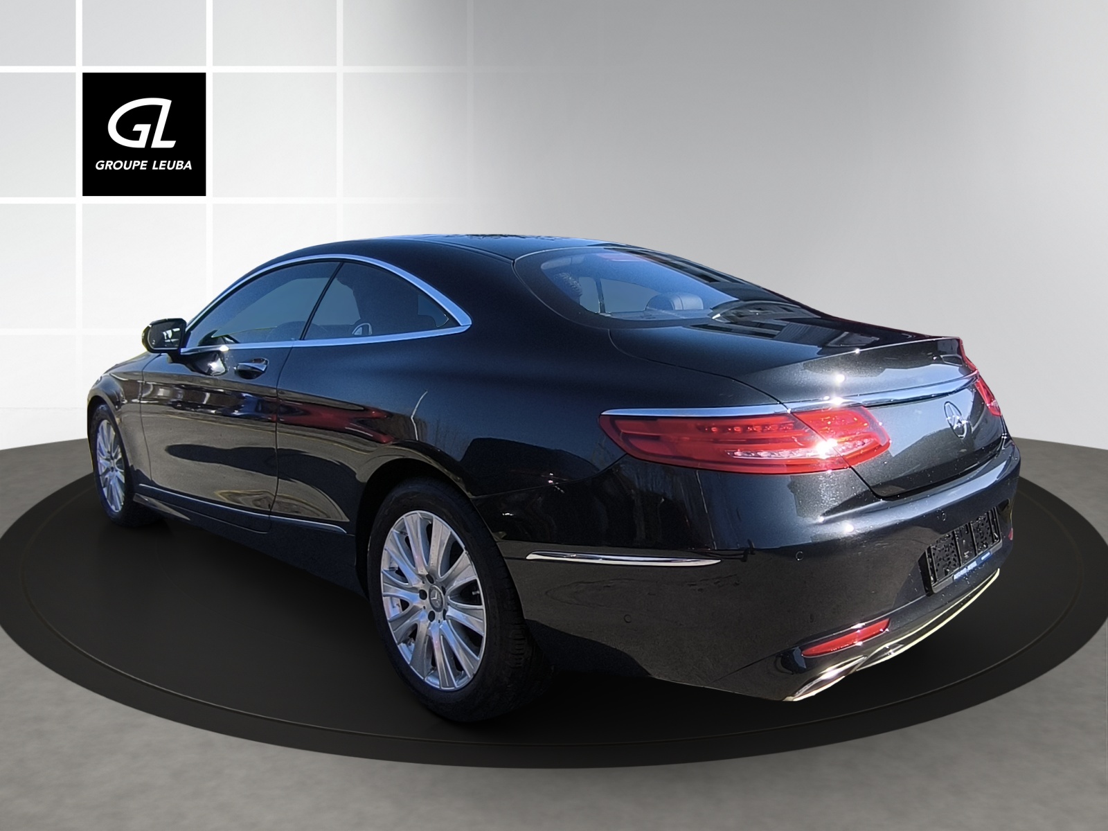 MERCEDES-BENZ S 500 4Matic-showroom-element-3