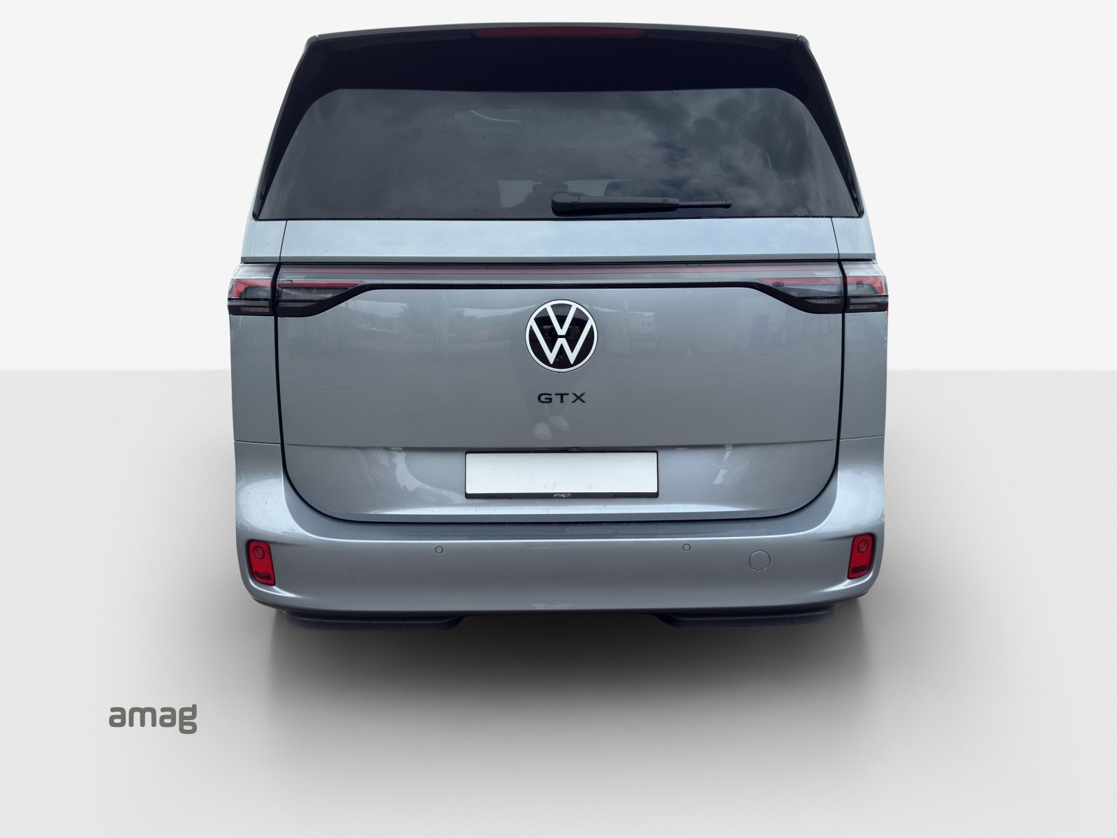 VW ID.Buzz LWB GTX 4 Motion-image-3