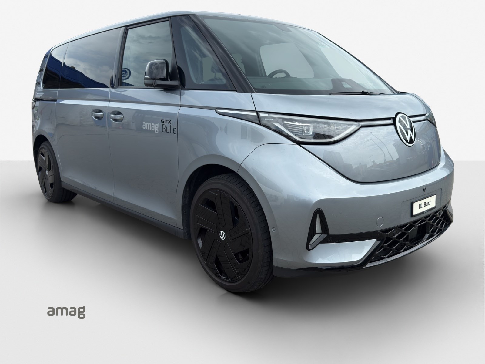 VW ID.Buzz LWB GTX 4 Motion-image-5