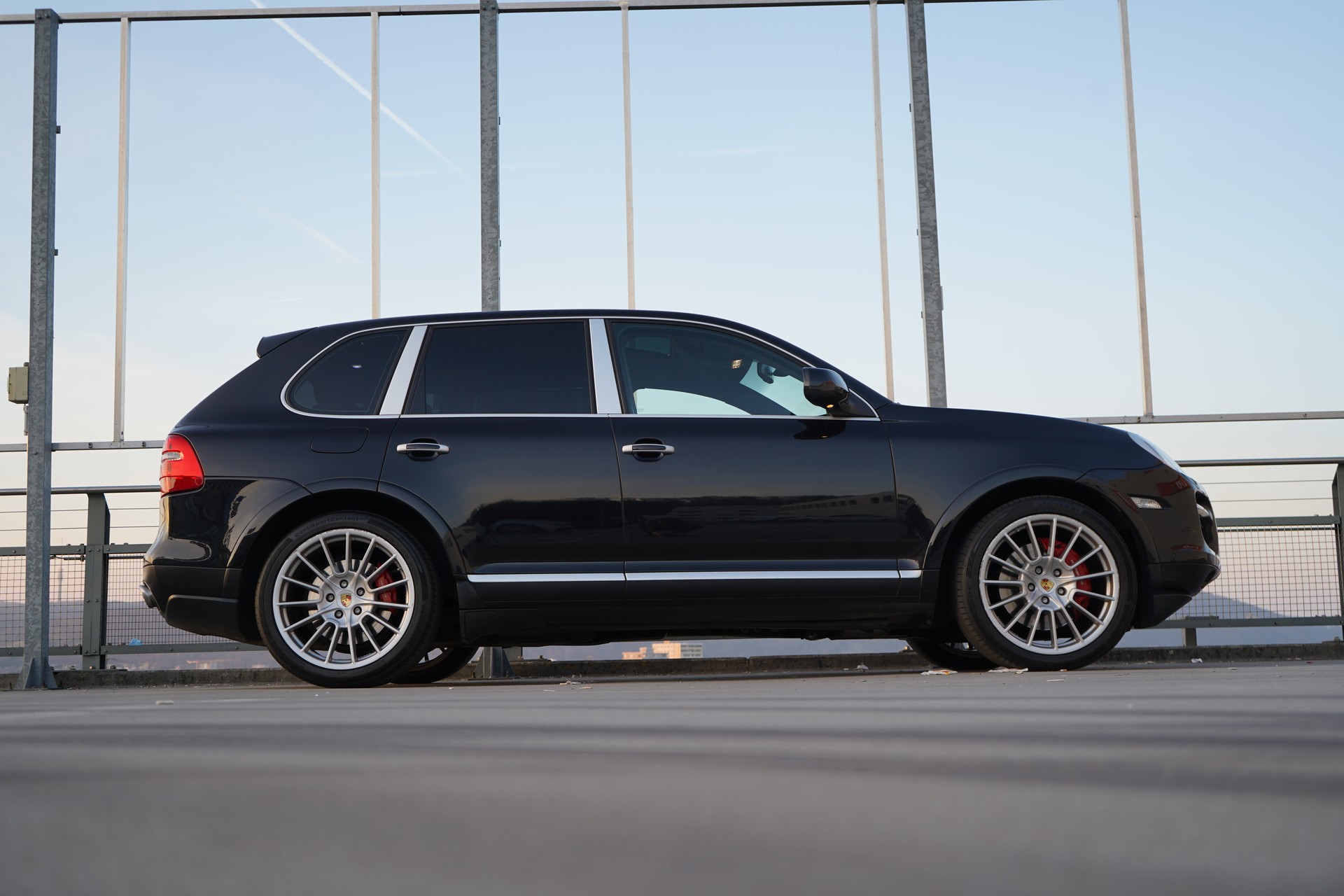 PORSCHE CAYENNE TURBO TIPTRONIC l 500 PS-showroom-element-2