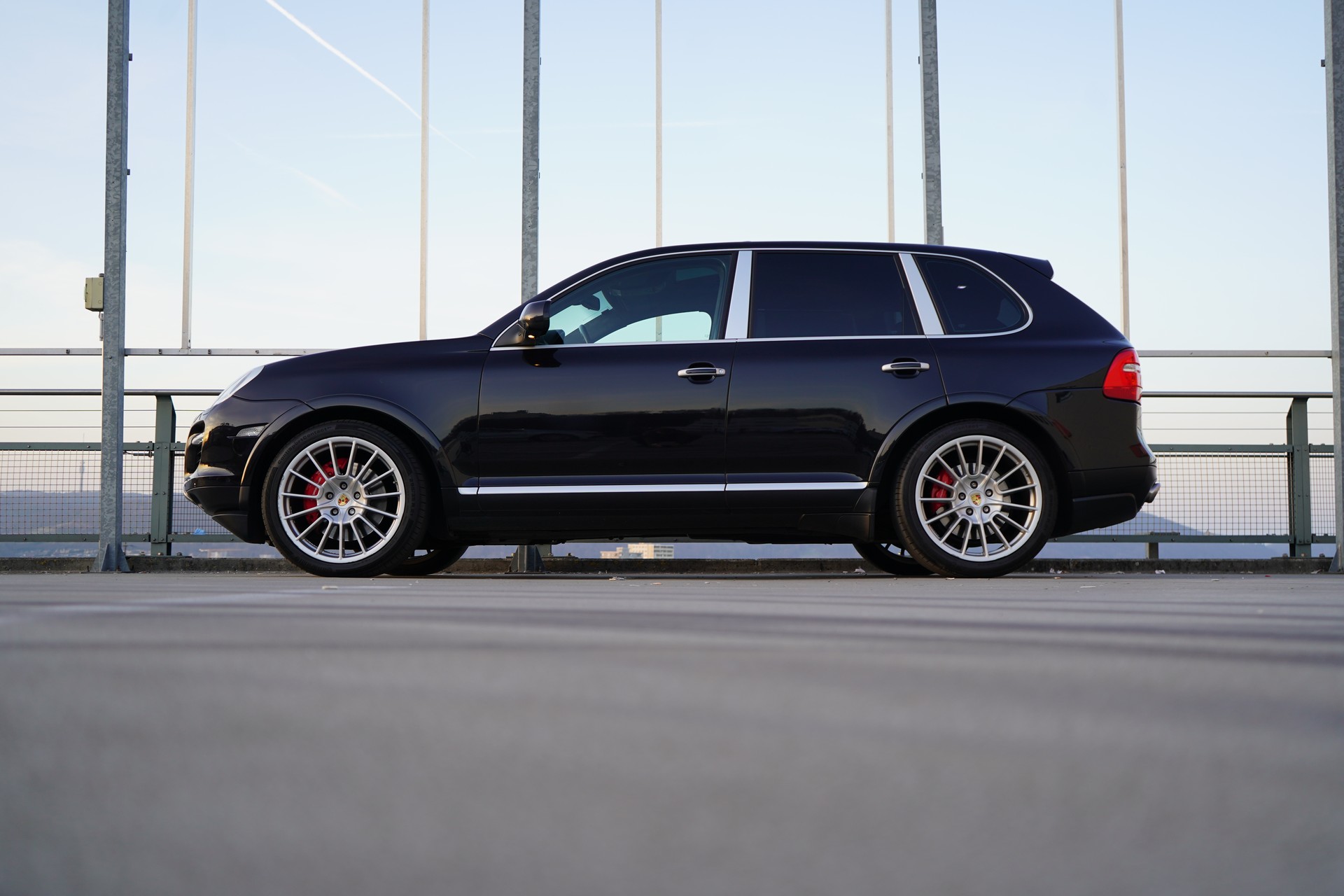 PORSCHE CAYENNE TURBO TIPTRONIC l 500 PS-showroom-element-3
