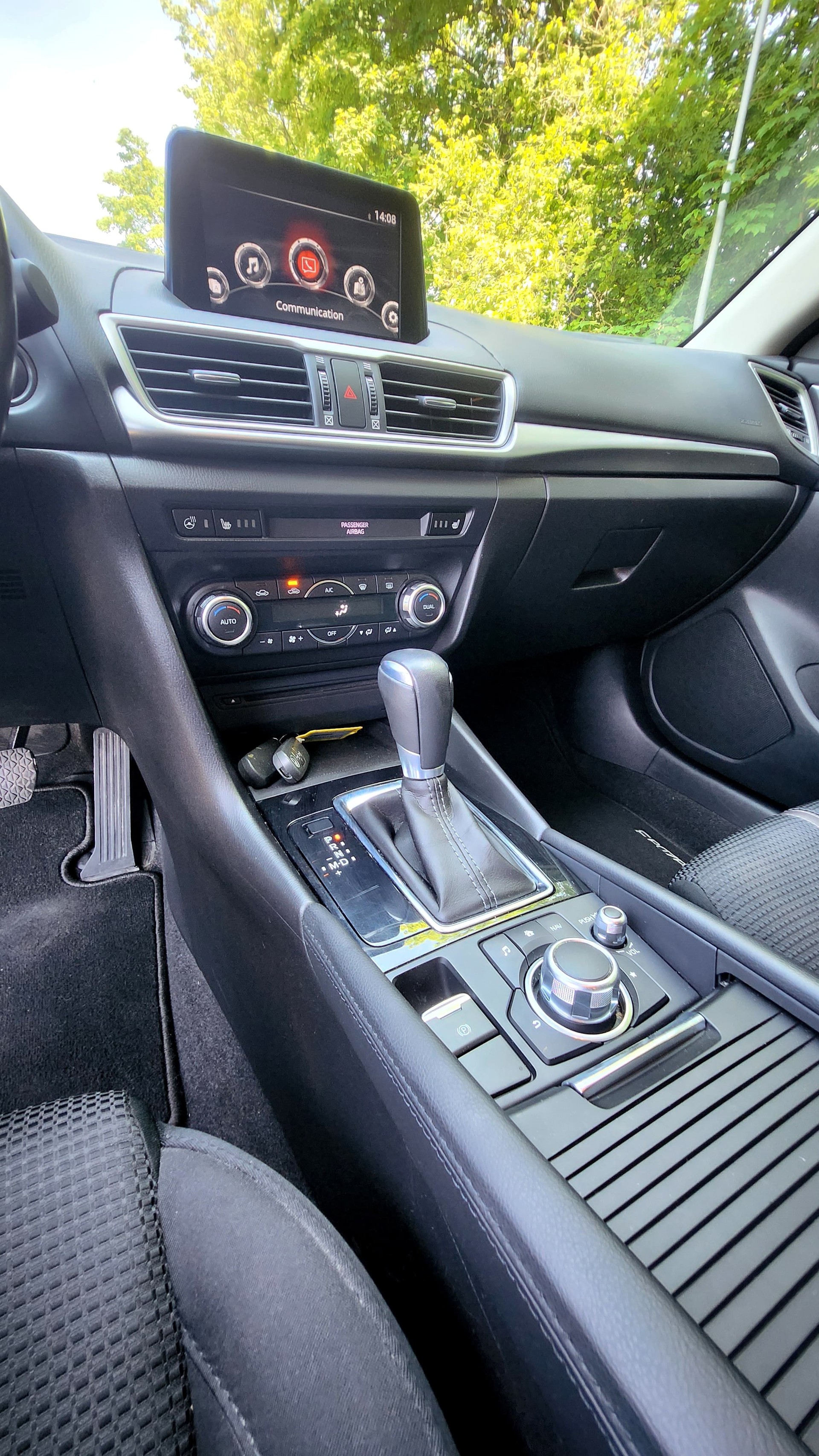 MAZDA 3 SKYACTIV-D 105 Ambition Automat-image-9