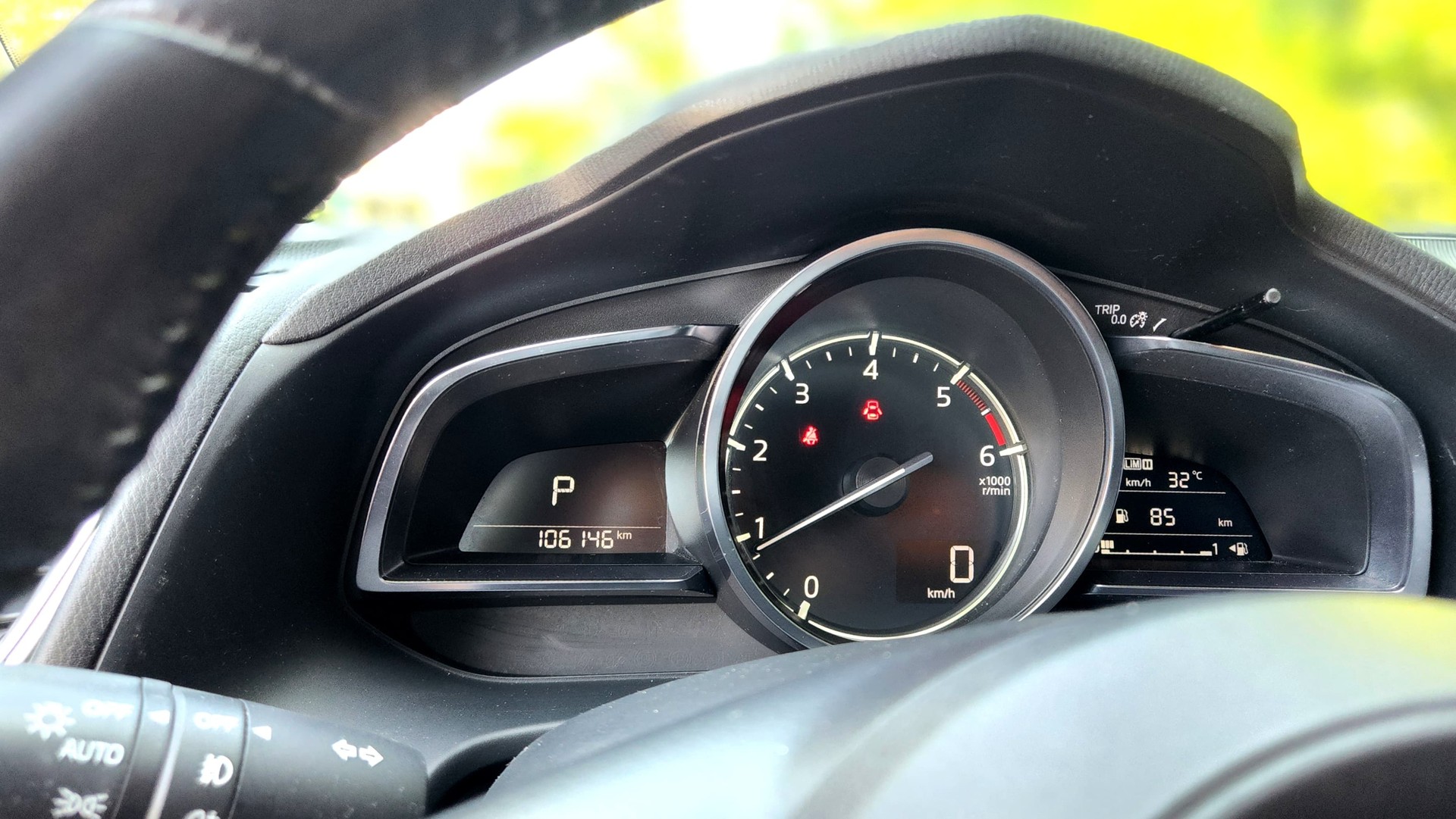 MAZDA 3 SKYACTIV-D 105 Ambition Automat-image-13