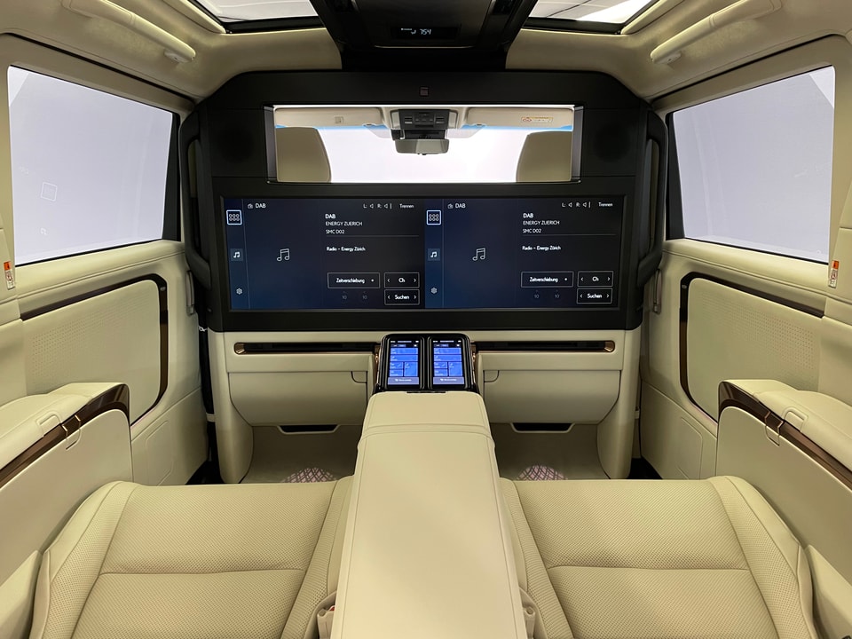 LM 350h VIP E-FOUR Voll-Hybrid