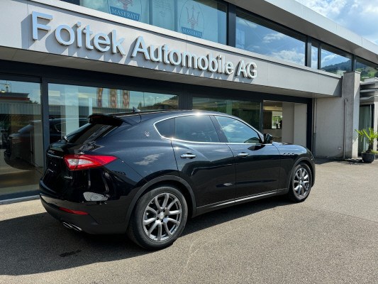 MASERATI Levante 3.0 V6-showroom-element-3