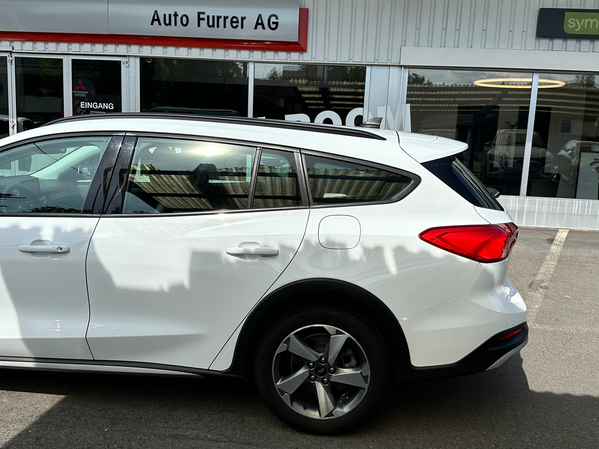 FORD Focus 1.5 TDCi Active X Automatic-showroom-element-2