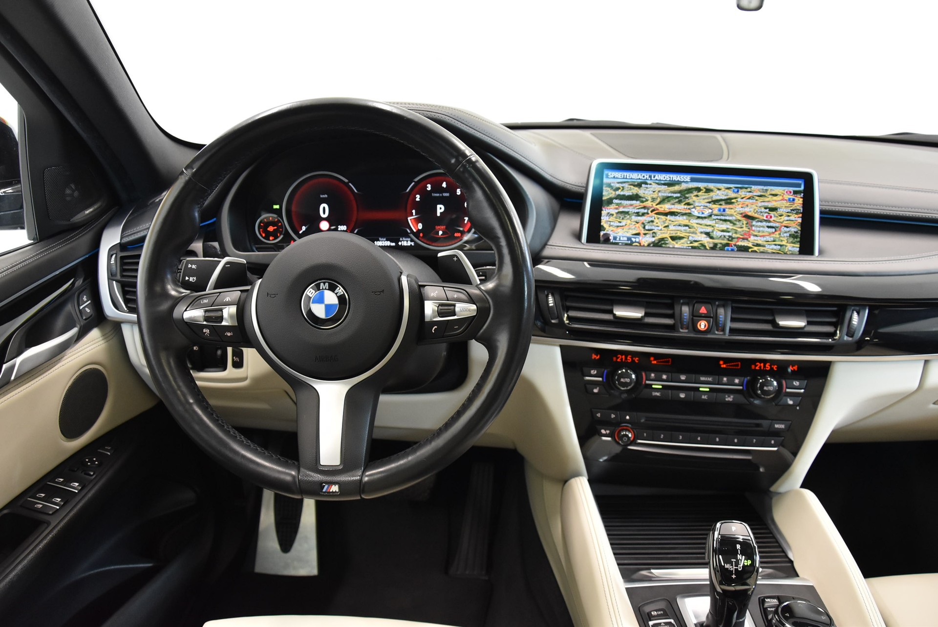 BMW X6 xDrive 50i Steptronic M-SPORTPAKET-image-5