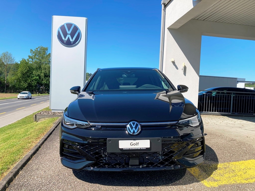 VW Golf 1.5 e TSI mHEV R-Line DSG-showroom-element-1