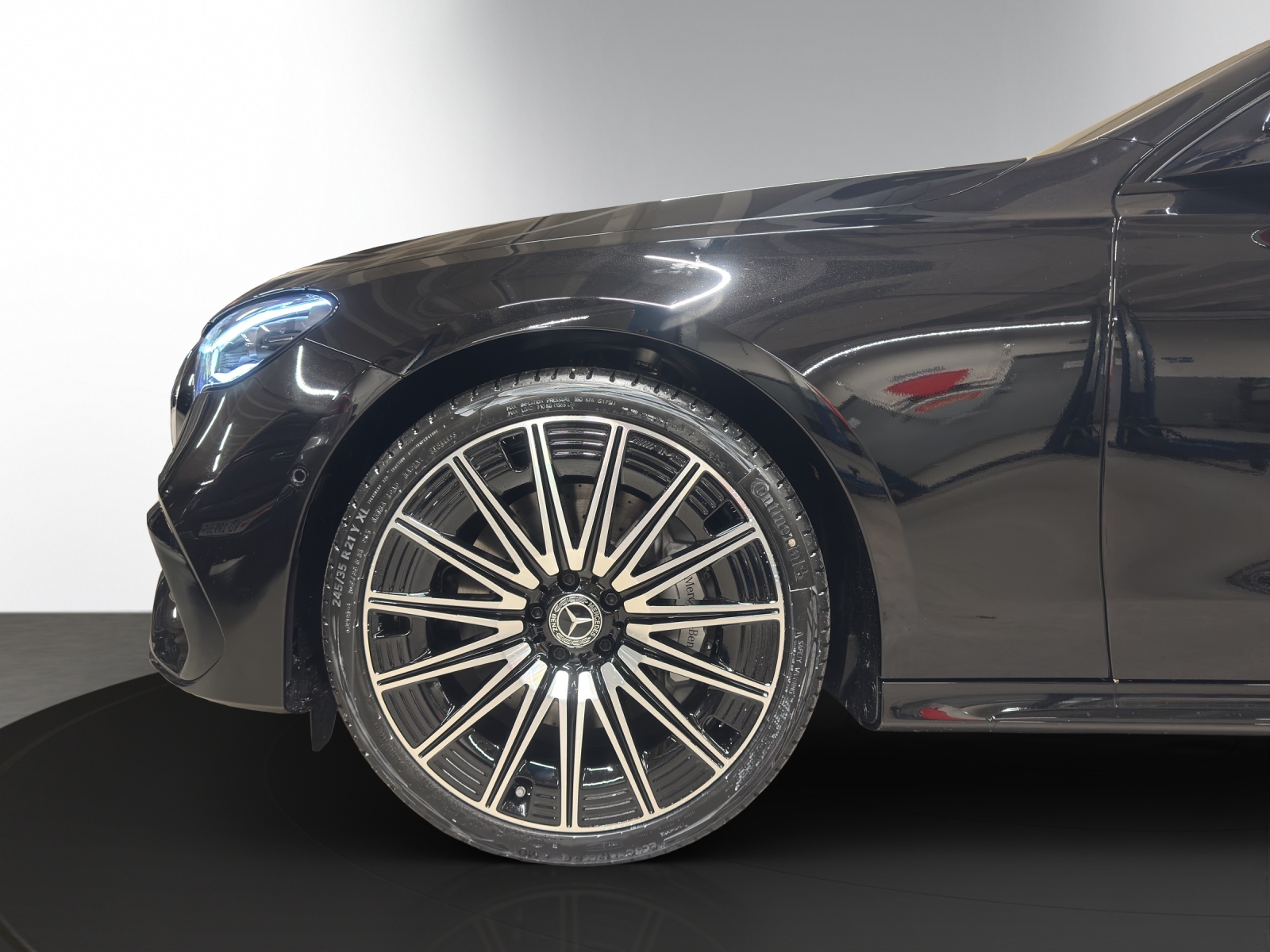 Image MERCEDES-BENZ E-220 E 220 d T 4Matic 9G-Tronic