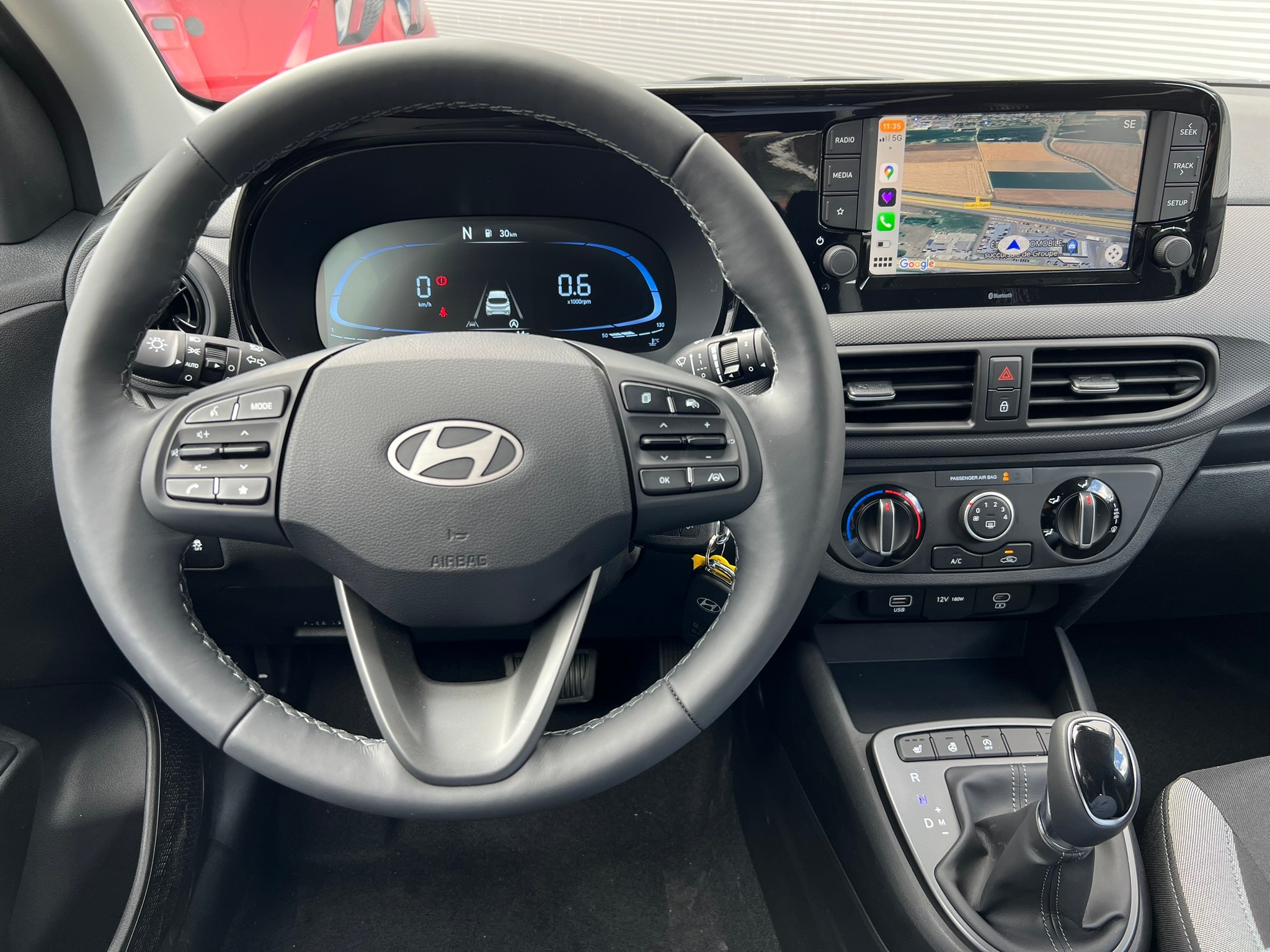 Image HYUNDAI I10 i10 1.2 Amplia Aut.