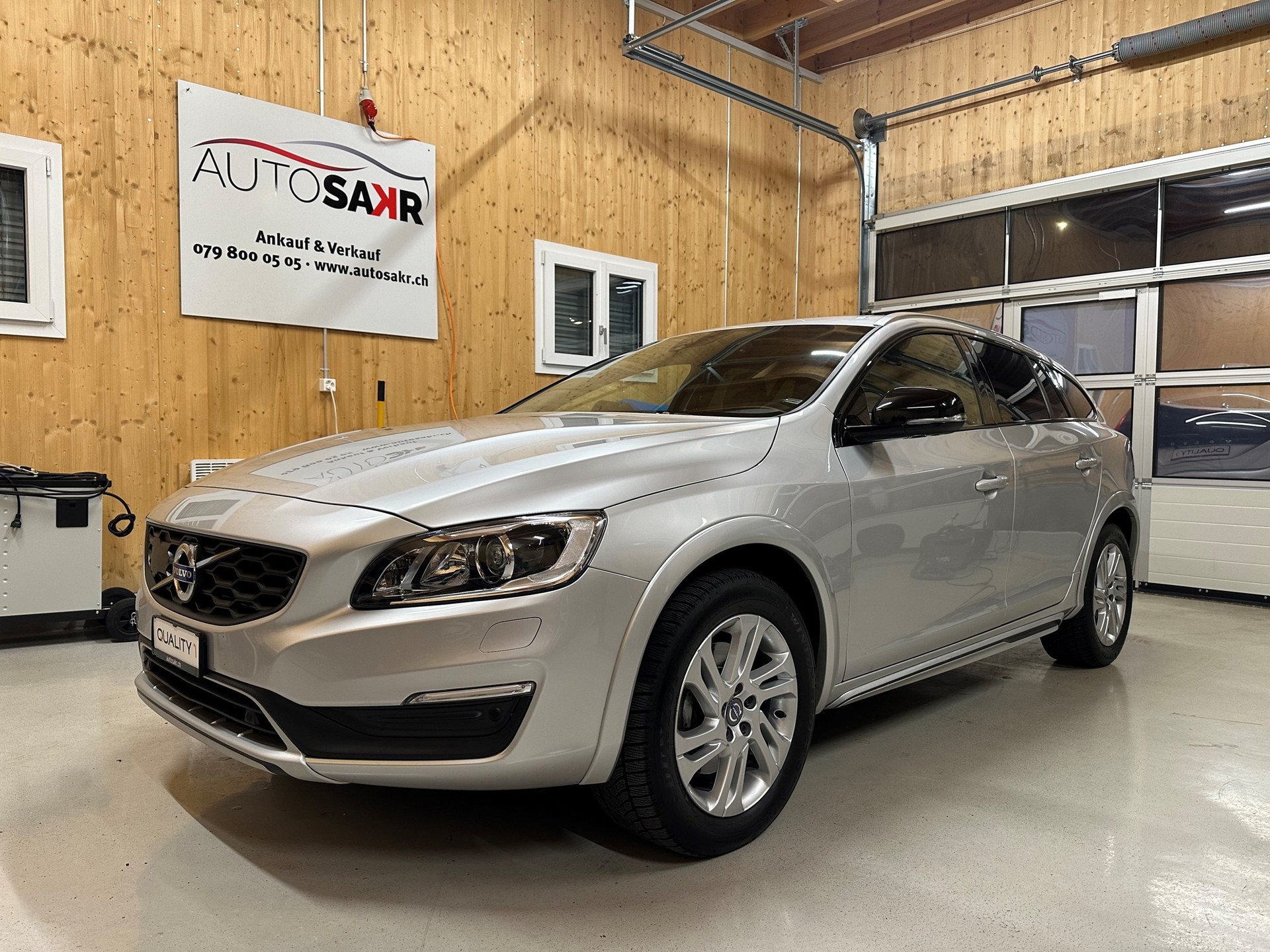VOLVO V60 Cross Country Pro D4 AWD Geartronic