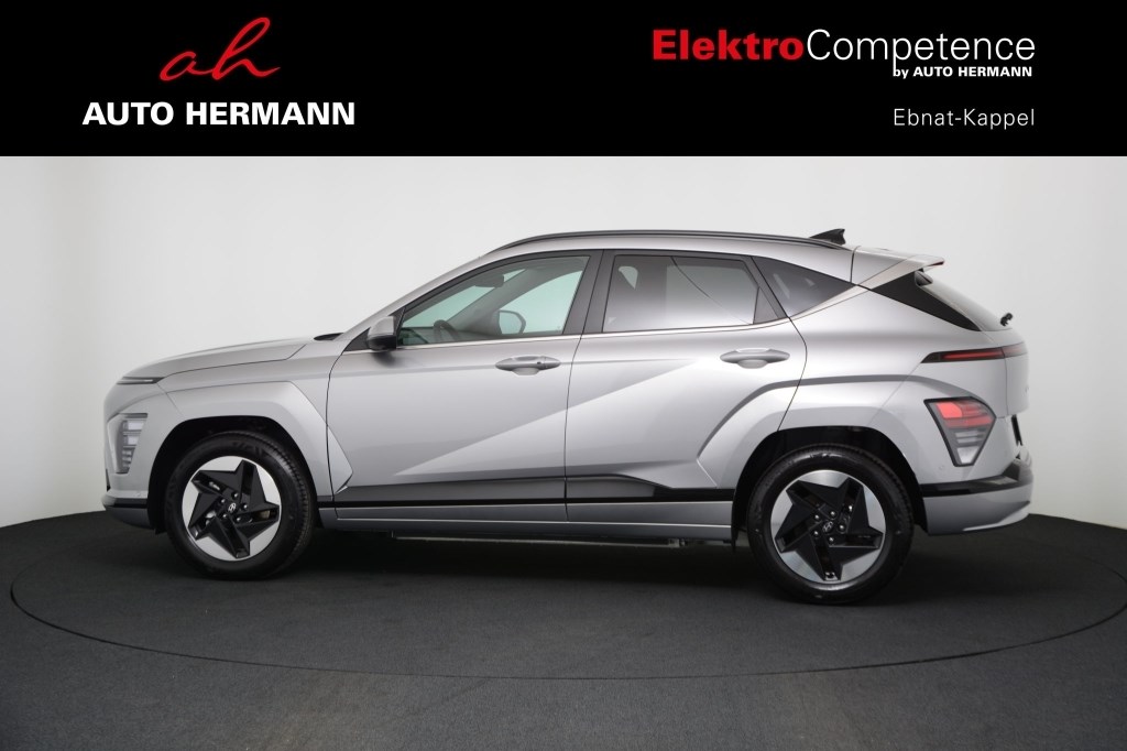 HYUNDAI Kona EV 65.4 kWh Prestige Plus-showroom-element-3
