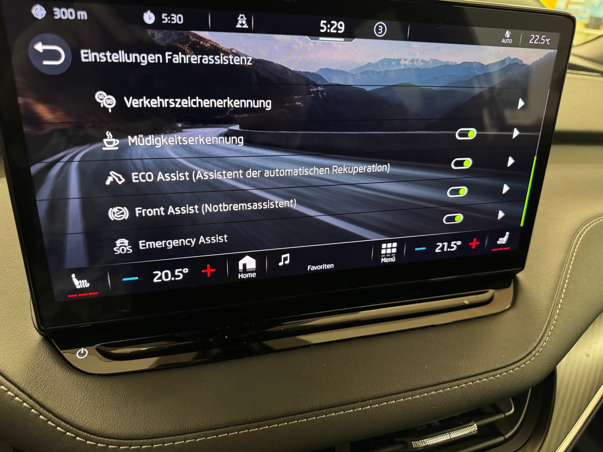 SKODA Enyaq iV 80x Sondermodel *SportLine* ((265PS)) *Neupreis 66'860.-*-image-25
