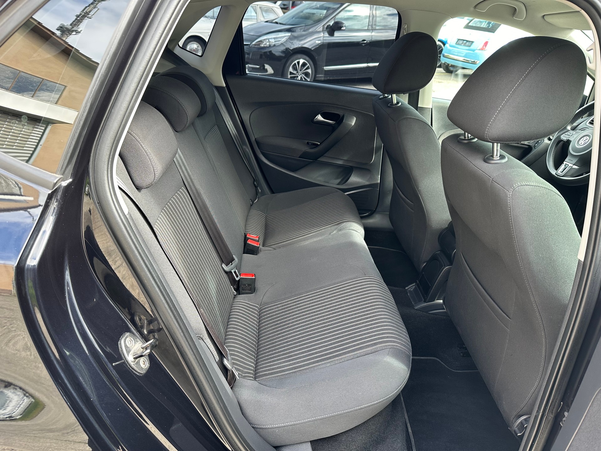 VW Polo 1.2 TSI Highline-image-12