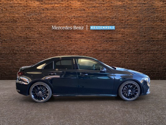 MERCEDES-BENZ A 250 AMG Line 4Matic-showroom-element-2