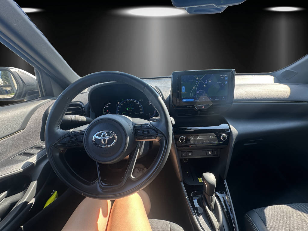 TOYOTA Yaris Cross 1.5 VVT-i HSD Adventure AWD-i-image-10