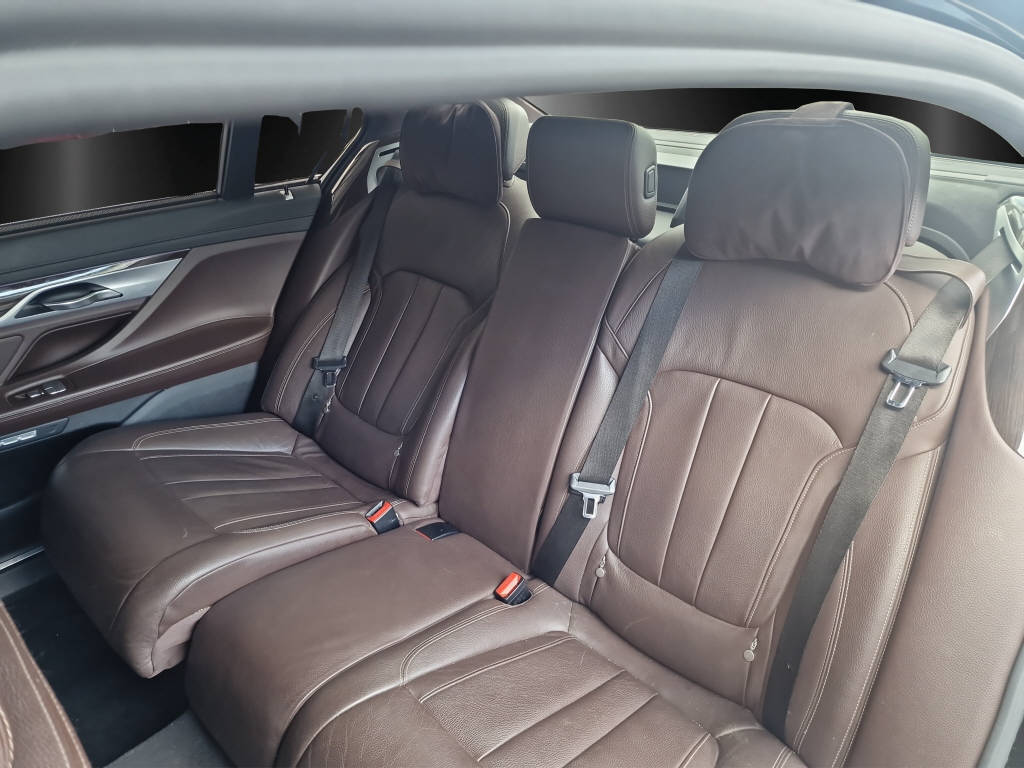 BMW 730Ld xDrive ( Langversion)-image-9