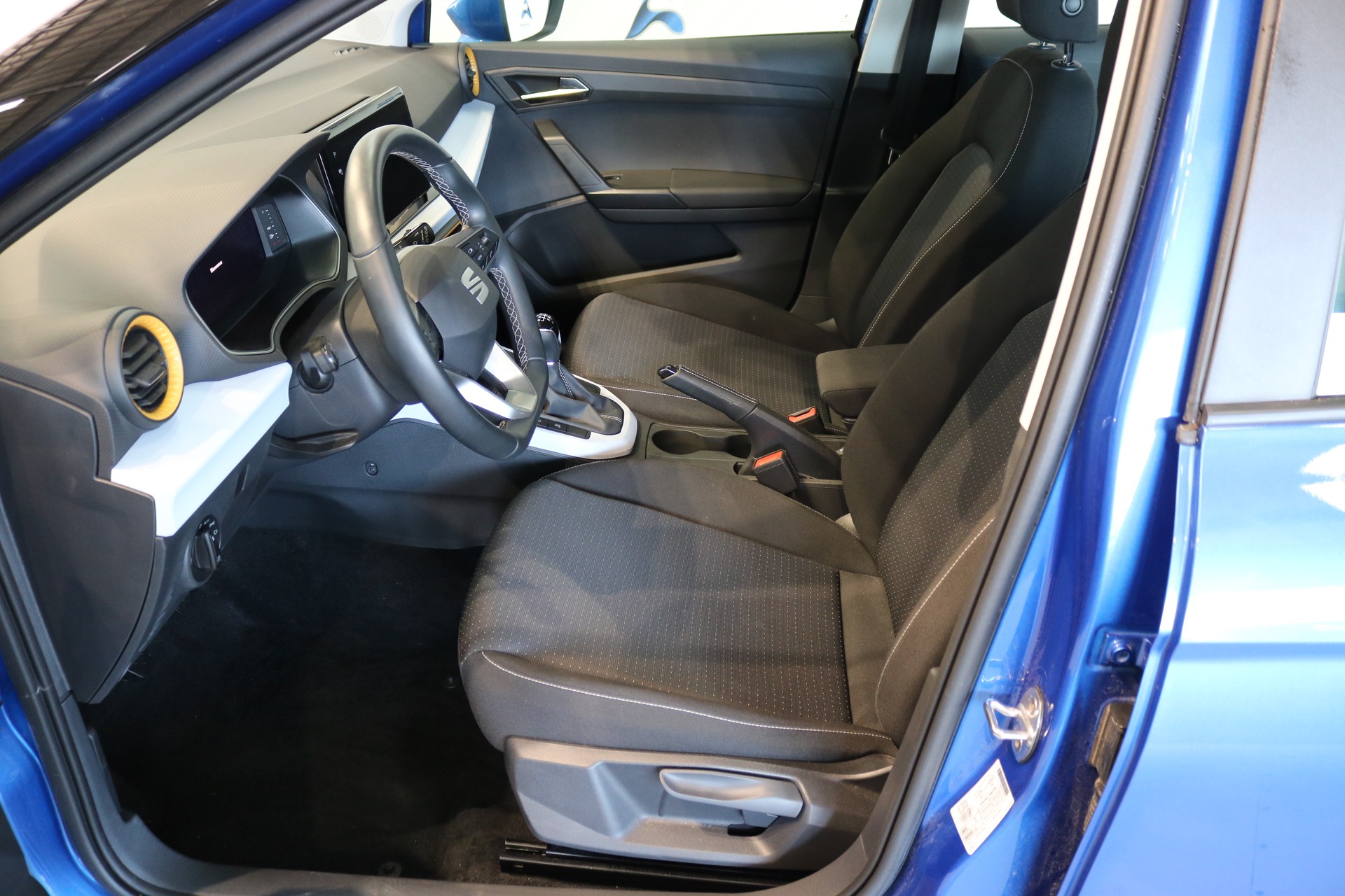 SEAT Arona 1.0 TSI Eco Style-showroom-element-2