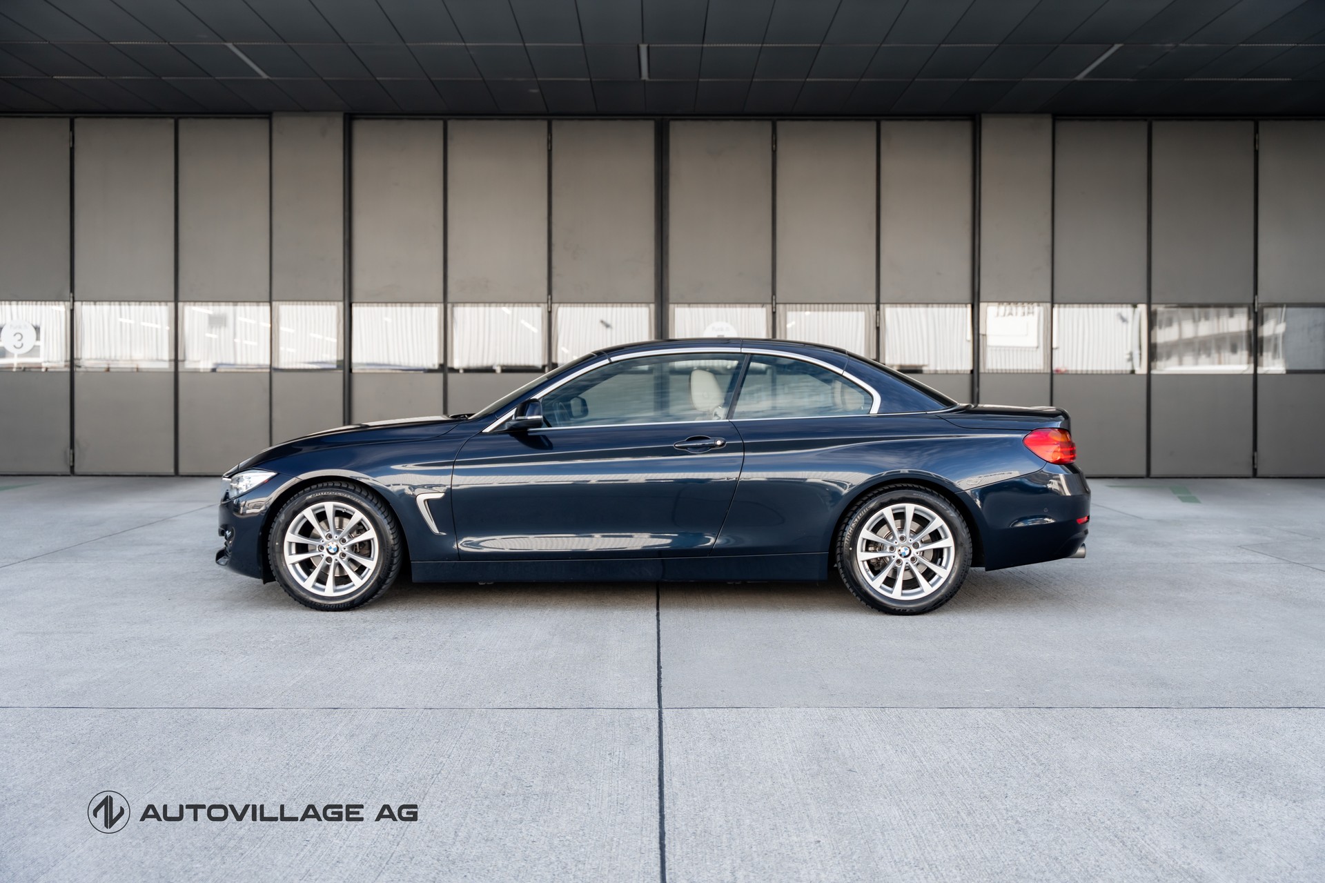 BMW 420i Cabriolet Steptronic-showroom-element-3