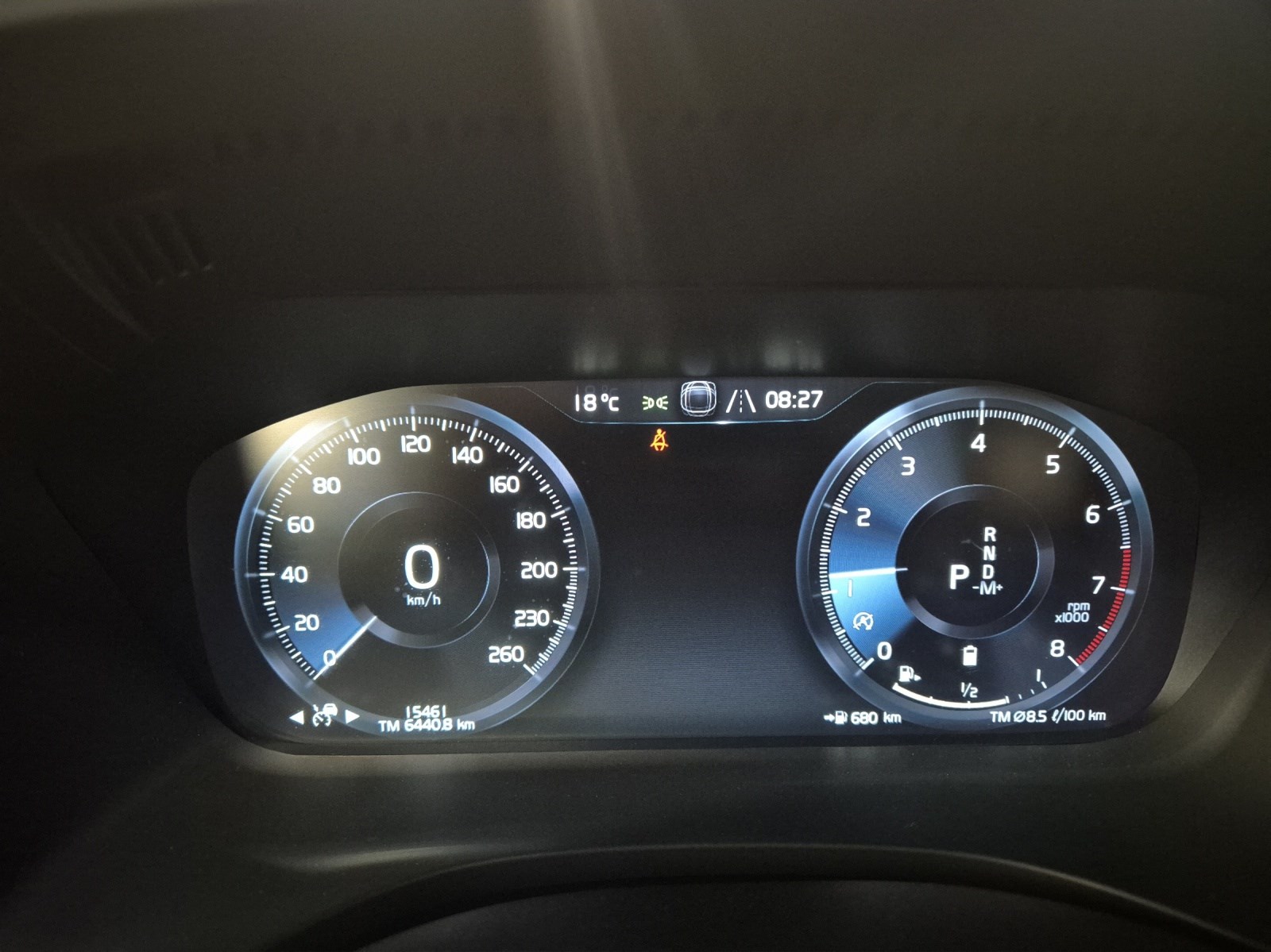 VOLVO XC60 2.0 B5 MH Inscription AWD-image-10