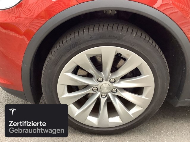 TESLA Model X Long Range AWD-showroom-element-3