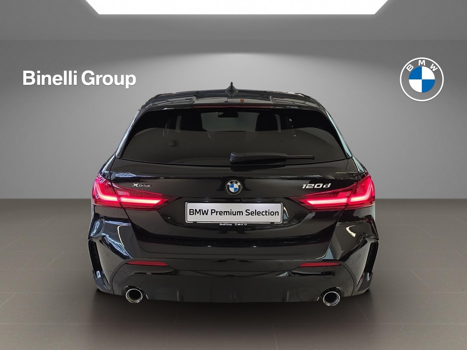 BMW 120d xDrive M Sport-showroom-element-3