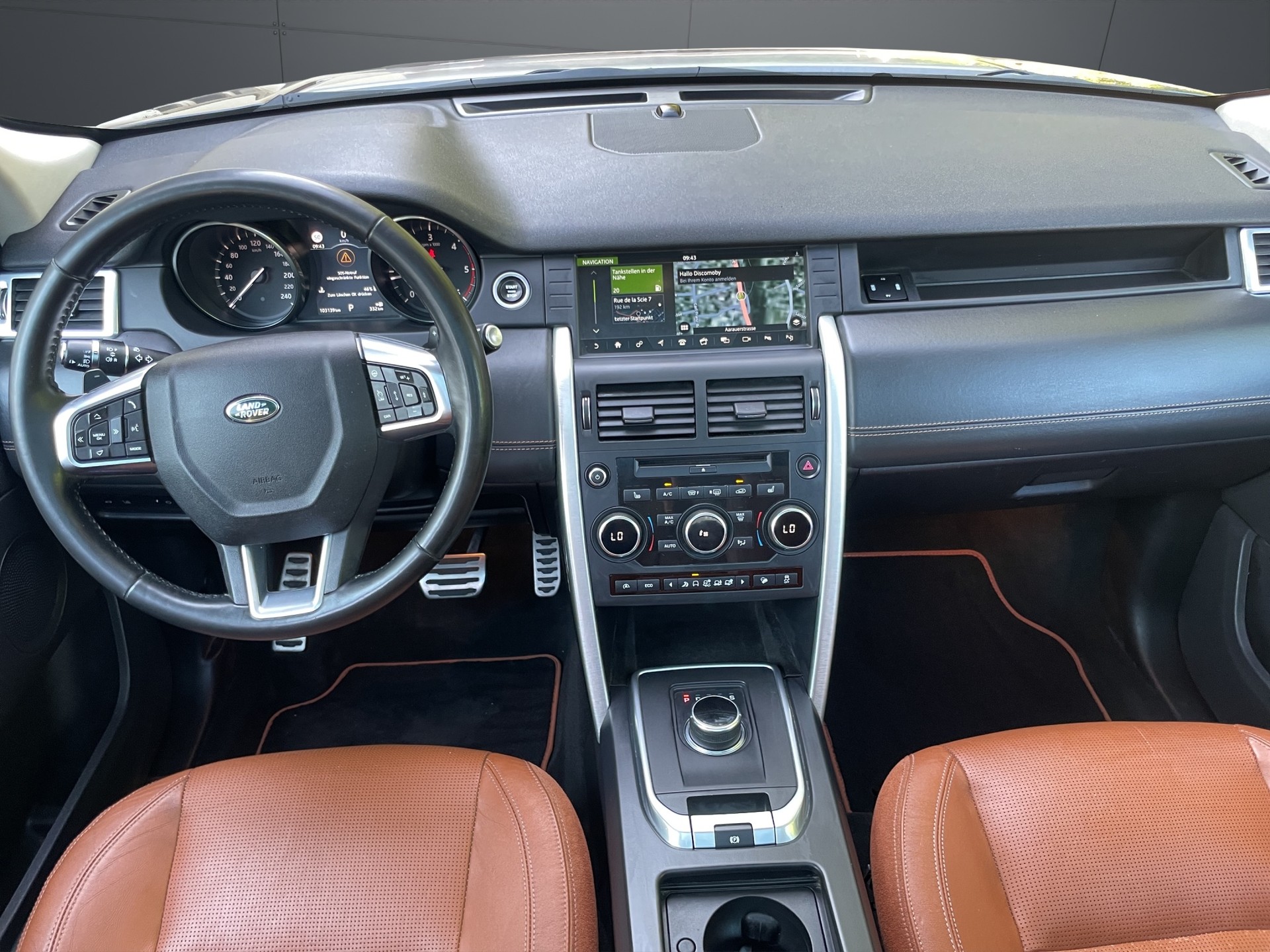 LAND ROVER Discovery Sport 2.0 TD4 HSE Luxury AT9-image-8