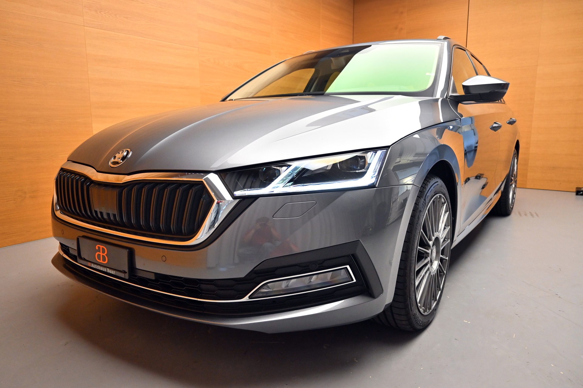 SKODA Octavia Combi 2.0 TDI DSG Style 4x4-showroom-element-3