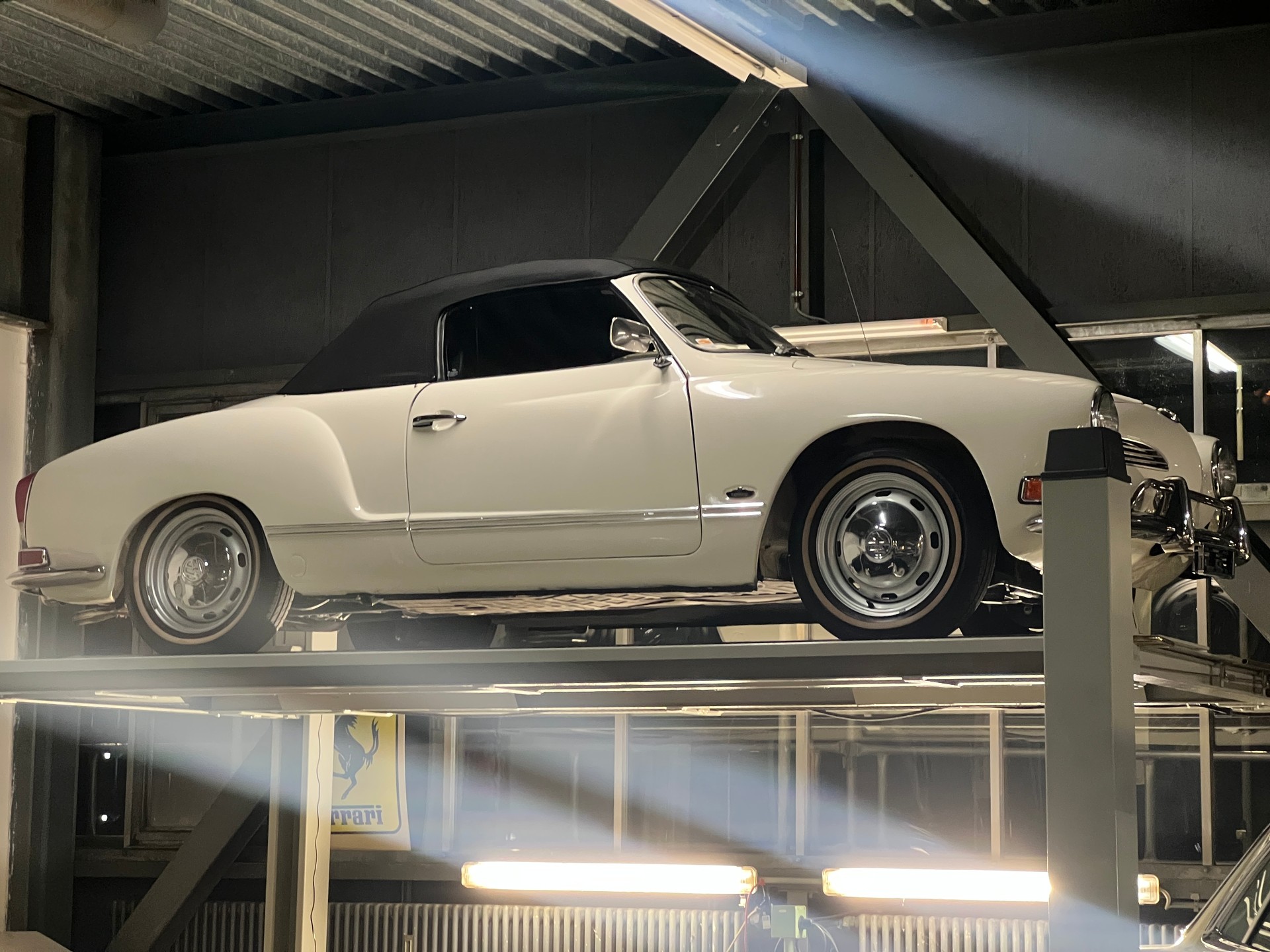 VW KARMANN-GHIA